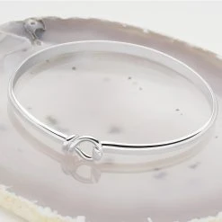 Ribbon Twist Bangle -Silver Store BGL100 01