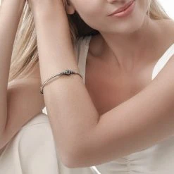 Artisan-Crafted Bangle -Silver Store BGL522 02