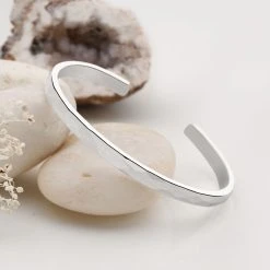 Classic Hammered Bangle