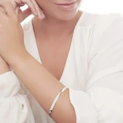 Classic Stream Bangle -Silver Store BGL828 02