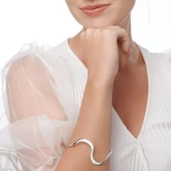 Meander Bangle -Silver Store BGL858 02