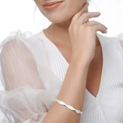 Riptide Bangle -Silver Store BGL860 02