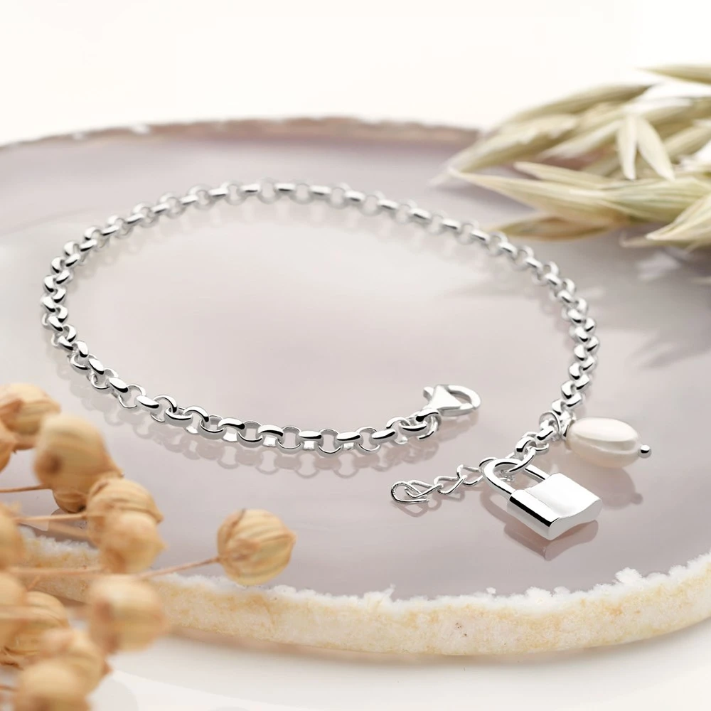 Padlock Pearl Bracelet 2 Padlock Pearl Bracelet - Image 2