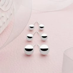 Classic Studs (Large) -Silver Store E4707 03