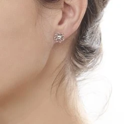 Dear Daisy Studs -Silver Store E5023 02