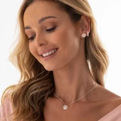 Daisy Pendant -Silver Store P2058 02