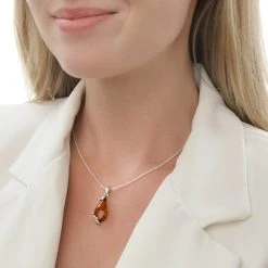 Amber Folly Pendant -Silver Store P2748 02