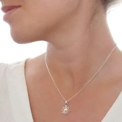 Dear Daisy Pendant (Gold) -Silver Store P2984 02